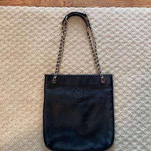 Tory Burch purse w/ adjustable chain link strap.